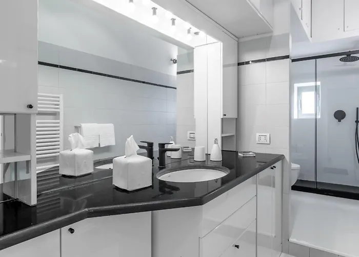 Luxury White * רומא