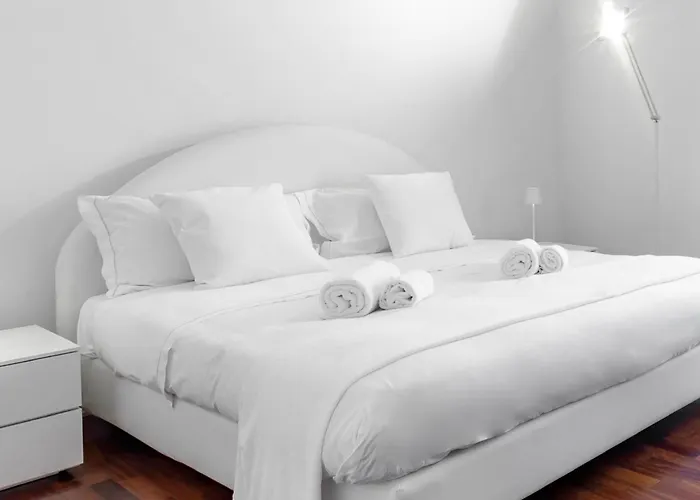 Luxury White *